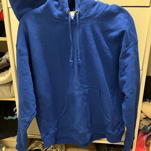 Thick blue champion sweatshirt